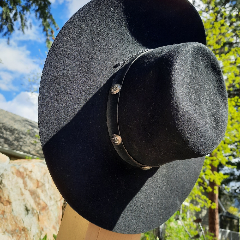 SMITHBILT vintage wide-brimmed black pressed felt Hat with Silver Details